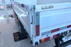 江铃全新顺达 标准款 2.5L柴油 136马力 万里扬5档 3.7米单排栏板轻卡