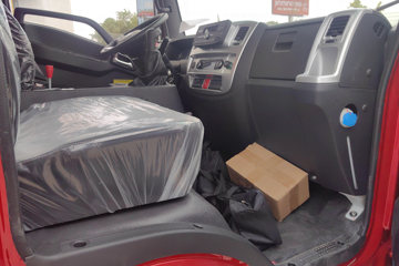 �й������ɶ����ó�V1 2.5L���� 170���� ������8��  2.9����ж��ͼƬ