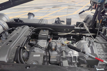 �й������ɶ����ó�V1 2.5L���� 170���� ������8��  2.9����ж��ͼƬ