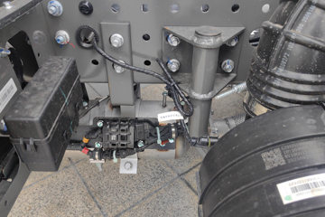 �й������ɶ����ó�V1 2.5L���� 170���� ������8��  2.9����ж��ͼƬ