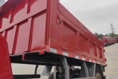 中国重汽成都商用车V1 2.5L柴油 170马力 万里扬8档  2.9米自卸车