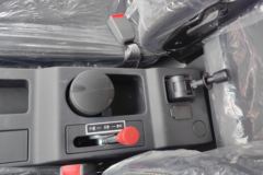 中国重汽成都商用车 V3 3L柴油 170马力 4X2 法士特8档 3.94米排半自卸车