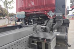 中国重汽成都商用车 V3 3L柴油 170马力 4X2 法士特8档 3.94米排半自卸车