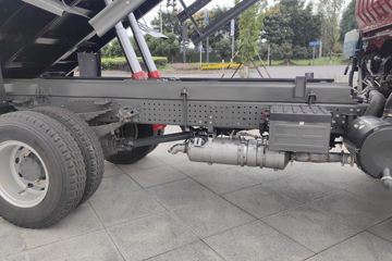 �й������ɶ����ó� V3 3L���� 170���� 4X2 ��ʿ��8�� 3.94���Ű���ж��ͼƬ