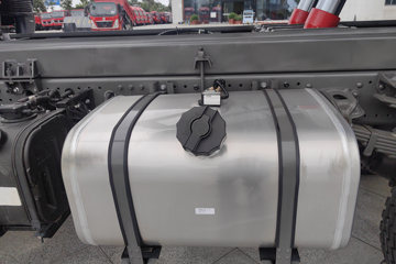 �й������ɶ����ó� V3 3L���� 170���� 4X2 ��ʿ��8�� 3.94���Ű���ж��ͼƬ