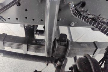 �й������ɶ����ó� V3 3L���� 170���� 4X2 ��ʿ��8�� 3.94���Ű���ж��ͼƬ