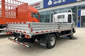 ����HOWO����M 2.3L���� 140���� ������6�� 4.15�׵��������ῨͼƬ