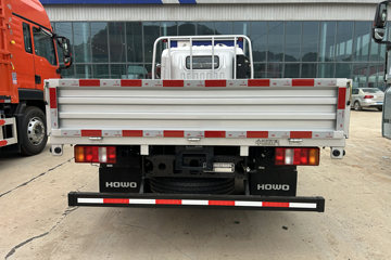 ����HOWO����M 2.3L���� 140���� ������6�� 4.15�׵��������ῨͼƬ