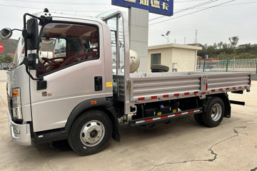 ����HOWO����M 2.3L���� 140���� ������6�� 4.15�׵��������ῨͼƬ