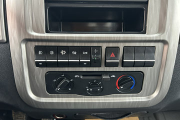 ����HOWO����M 2.3L���� 140���� ������6�� 4.15�׵��������ῨͼƬ