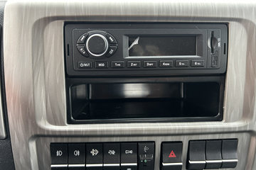 ����HOWO����M 2.3L���� 140���� ������6�� 4.15�׵��������ῨͼƬ