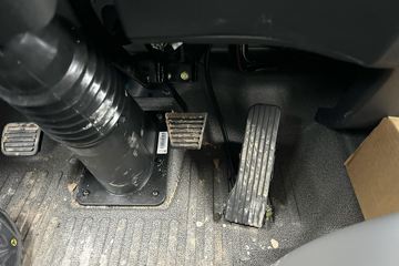 ����HOWO����M 2.3L���� 140���� ������6�� 4.15�׵��������ῨͼƬ