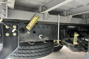 ����HOWO����M 2.3L���� 140���� ������6�� 4.15�׵��������ῨͼƬ