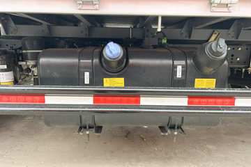 ����HOWO����M 2.3L���� 140���� ������6�� 4.15�׵��������ῨͼƬ