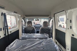 黄金仓&nbsp;电动封闭厢货货厢图片