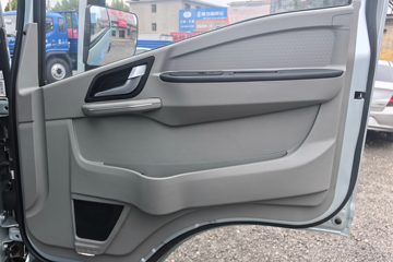 �й�����HOWO ͳ˧ 151���� 4.15�׵��������Ῠ(��ʿ��8��)ͼƬ