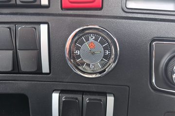 �й�����HOWO ͳ˧ 151���� 4.15�׵��������Ῠ(��ʿ��8��)ͼƬ