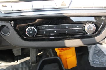 �������M�� 2.3L���� 142���� ������5�� Һɲ 3.7�׵��Ų�դʽ΢��ͼƬ