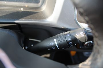 �������M�� 2.3L���� 142���� ������5�� Һɲ 3.7�׵��Ų�դʽ΢��ͼƬ