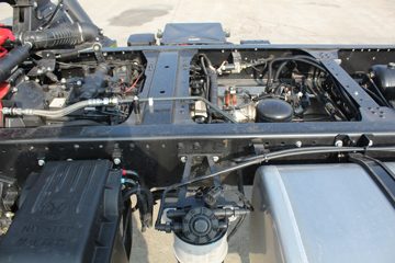 �������M�� 2.3L���� 142���� ������5�� Һɲ 3.7�׵��Ų�դʽ΢��ͼƬ