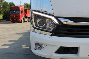 �����������EM 3.8�׵��Ŵ��綯��ʽ΢�� ����ʱ��77.28kWhͼƬ