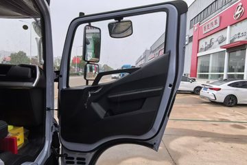 ���ǵ�T5EV �Ƹ��� 4.5T 4.03�׵��Ŵ��綯��ʽ�Ῠ100kWhͼƬ