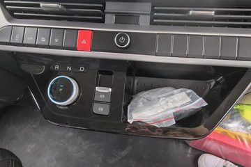 ���ǵ�T5EV �Ƹ��� 4.5T 4.03�׵��Ŵ��綯��ʽ�Ῠ100kWhͼƬ