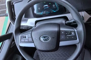 ���ǵ�T5EV �Ƹ��� 4.5T 4.03�׵��Ŵ��綯��ʽ�Ῠ100kWhͼƬ