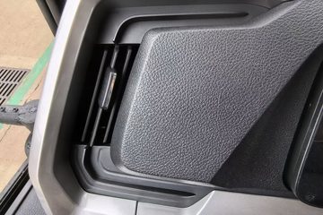 ���ǵ�T5EV �Ƹ��� 4.5T 4.03�׵��Ŵ��綯��ʽ�Ῠ100kWhͼƬ