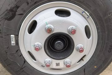 ���ǵ�T5EV �Ƹ��� 4.5T 4.03�׵��Ŵ��綯��ʽ�Ῠ100kWhͼƬ