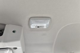 五十铃翼放EM&nbsp;载货车驾驶室                                               图片