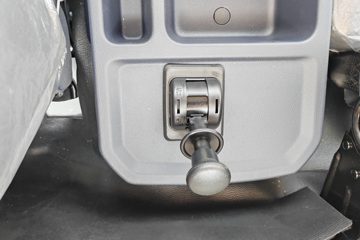 ������ʮ�� ����EMT7 2.5L���� 152���� ������6�� ��ɲ 4.2�׵��Ų�դʽ�ῨͼƬ