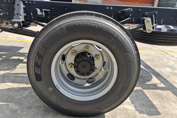 ������ʮ�� ����EMT7 2.5L���� 152���� ������6�� ��ɲ 4.2�׵��Ų�դʽ�ῨͼƬ