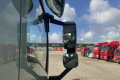 东风柳汽乘龙L2V 复合版 气刹 4.2米单排仓栅式轻卡 宁德时代140.41kWh 东风柳汽乘龙L2V 复合版 气刹 4.2米单排仓栅式轻卡 宁德时代140.41kWh