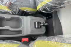 东风柳汽乘龙L2V 复合版 气刹 4.2米单排仓栅式轻卡 宁德时代140.41kWh 东风柳汽乘龙L2V 复合版 气刹 4.2米单排仓栅式轻卡 宁德时代140.41kWh