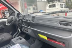 凯翼江豚E7 2025款 客运超充版 6座 纯电动轻客 开瑞62.98kWh