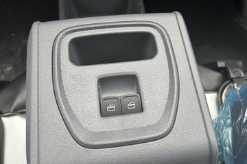 ��������E7 2025�� ���˳���� 6�� ���綯��� ����62.98kWhͼƬ