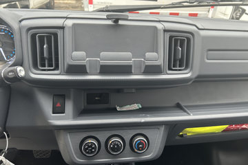 ��������E7 2025�� ���˳���� 6�� ���綯��� ����62.98kWhͼƬ