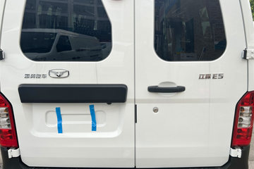 ��������E5 2025�� ���˾��ð� 6�� ���綯��� ����36.8kWhͼƬ