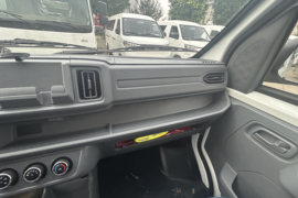 凯翼江豚E5&nbsp;电动封闭厢货驾驶室图片