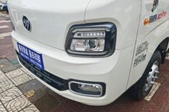 福田 祥菱M2 Pro 豪华型 2.0L 144马力 汽油 3.3米排半栏板微卡