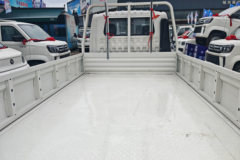 福田 祥菱M2 Pro 豪华型 2.0L 144马力 汽油 3.3米排半栏板微卡