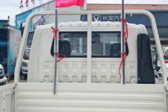 福田 祥菱M2 Pro 豪华型 2.0L 144马力 汽油 3.3米排半栏板微卡