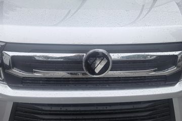 ��������V5 1.6L���� 120���� ����5�� 3.8�׵�������΢��ͼƬ