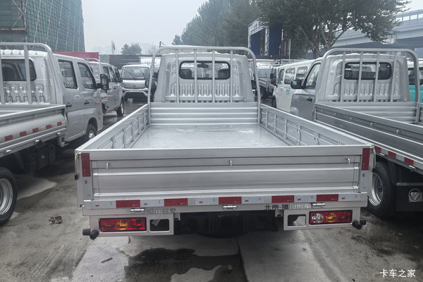 祥菱V5新款车型到店,名下有车可以享受2500元增购补贴