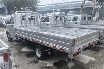 ��������V5 1.6L���� 120���� ����5�� 3.8�׵�������΢��ͼƬ