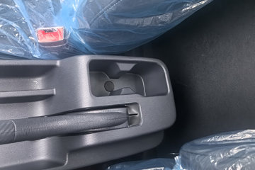 ��������V5 1.6L���� 120���� ����5�� 3.8�׵�������΢��ͼƬ