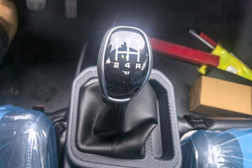 ��������V5 1.6L���� 120���� ����5�� 3.8�׵�������΢��ͼƬ