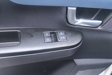 ��������V5 1.6L���� 120���� ����5�� 3.8�׵�������΢��ͼƬ
