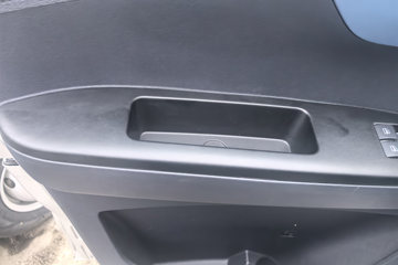 ��������V5 1.6L���� 120���� ����5�� 3.8�׵�������΢��ͼƬ